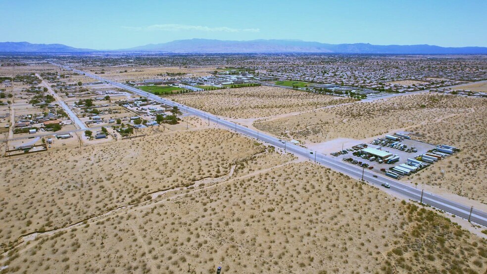APN 3103-601-10-0000 Palmdale Rd, Victorville, CA à vendre - Vidéo sur l’inscription commerciale - Image 2 de 18