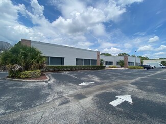 Plus de détails pour 750 North Dr, Melbourne, FL - Flex à louer