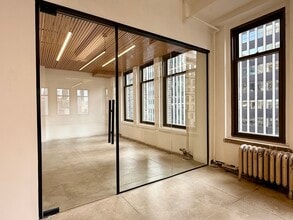 561 Seventh Ave, New York, NY à louer Photo intérieure- Image 2 de 4