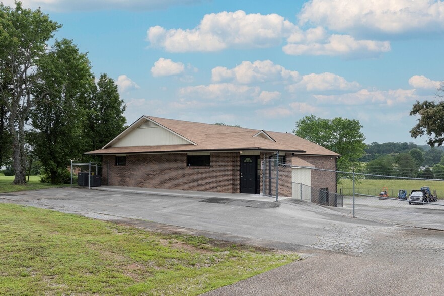 10022 Rutledge Pike, Knoxville, TN for sale - Building Photo - Image 1 of 29