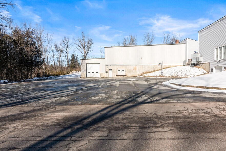2800 Shelburne Rd, Shelburne, VT à louer - Photo du bâtiment - Image 3 de 20