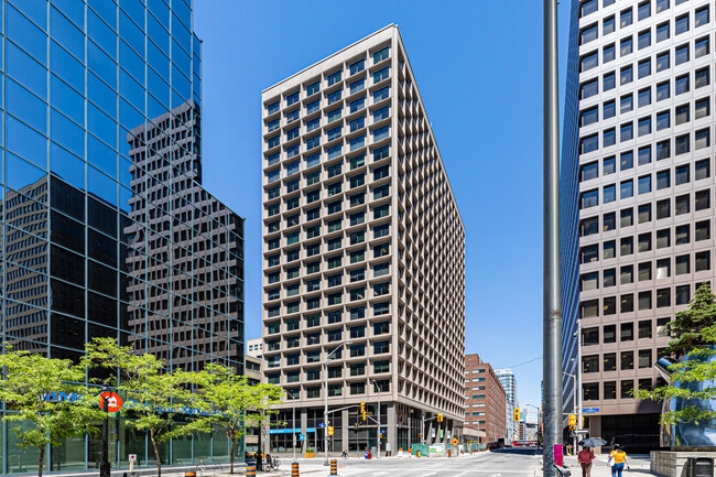 More details for 275 Slater St, Ottawa, ON - Office for Lease