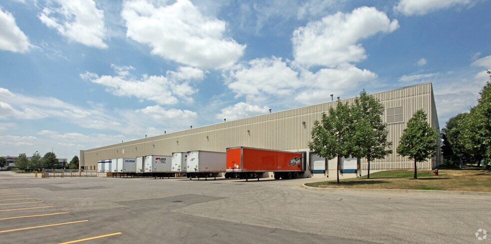 2695 Meadowvale Blvd, Mississauga, ON à louer - Photo du bâtiment - Image 2 de 2