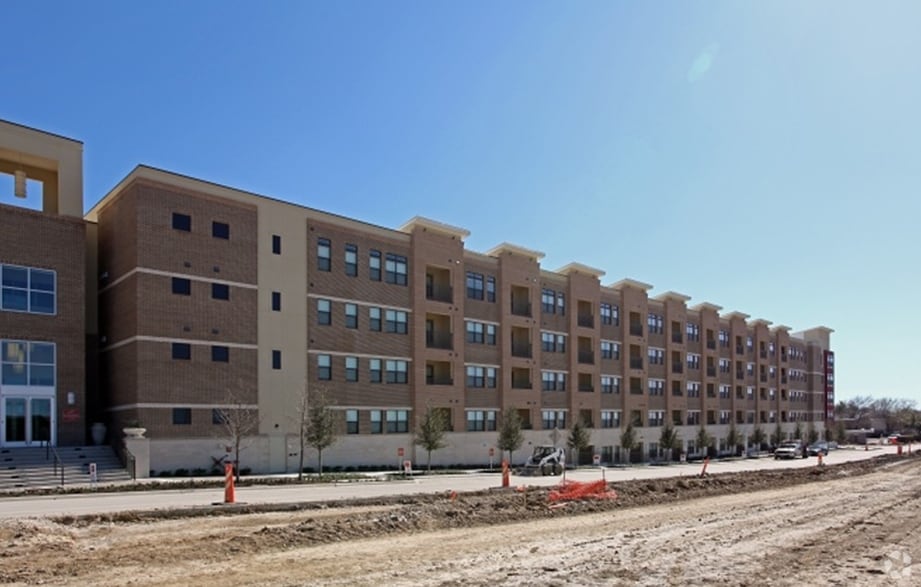 3850-3900 Vitruvian Way, Addison, TX for lease - Building Photo - Image 2 of 14
