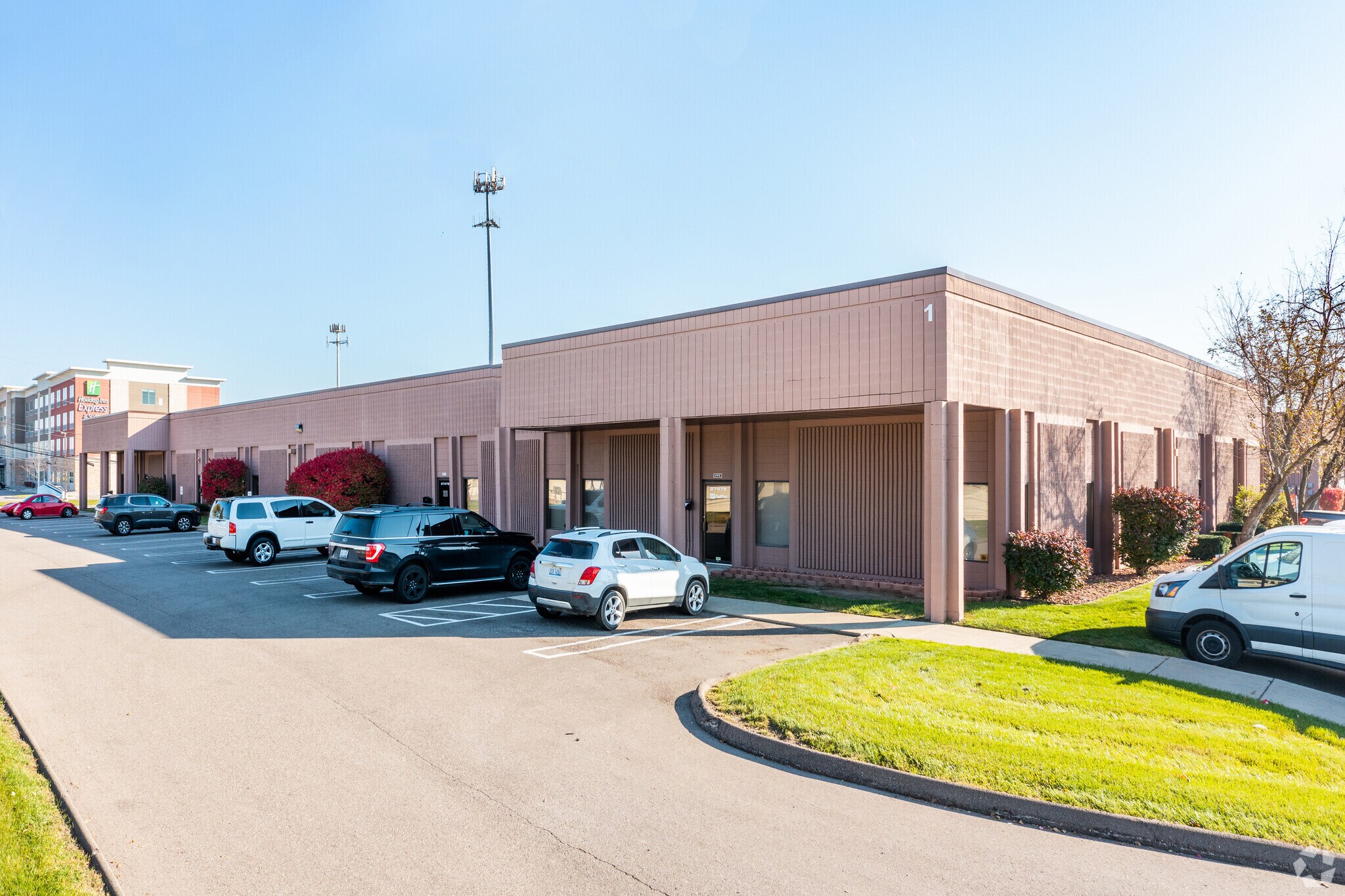 27475-27487 Schoolcraft Rd, Livonia, MI à louer Photo du bâtiment- Image 1 de 11