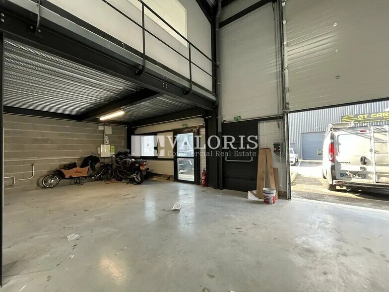 662 Rue Des Jonchères, Genay for lease - Building Photo - Image 2 of 5