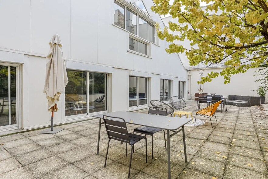 Espace de cotravail dans Paris à louer - Photo du bâtiment - Image 1 de 12