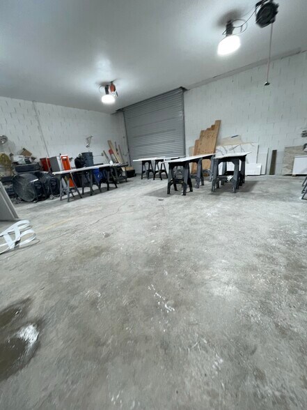 Elko Ave Portfolio portefeuille de 2 propriétés à vendre sur LoopNet.ca - Photo du bâtiment - Image 3 de 25