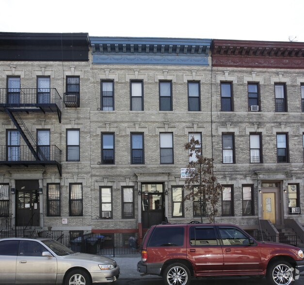 550 Bainbridge St, Brooklyn, NY à vendre - Photo du bâtiment - Image 2 de 5