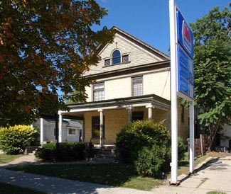 Plus de détails pour 219 E Lawrence Ave, Charlotte, MI - Bureau à vendre