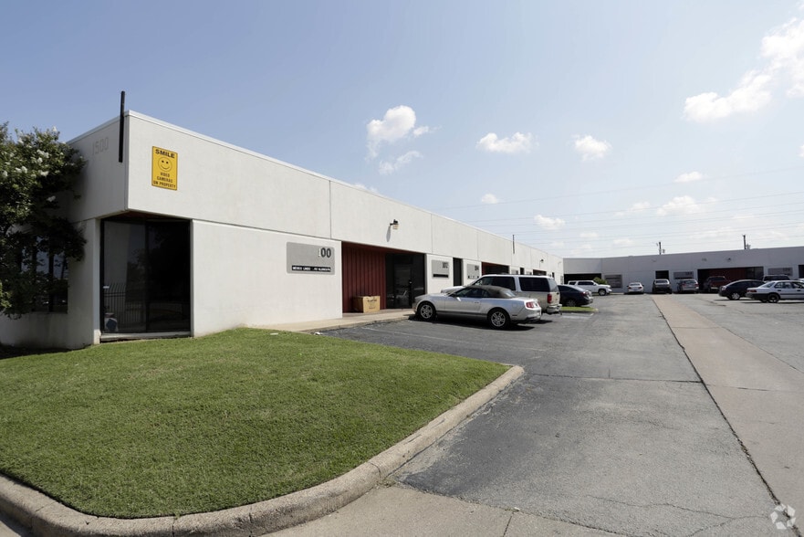 1500 Northpark Dr, Fort Worth, TX for lease - Primary Photo - Image 1 of 8
