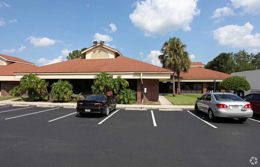 1150 S Semoran Blvd, Orlando, FL à louer - Photo du bâtiment - Image 2 de 3