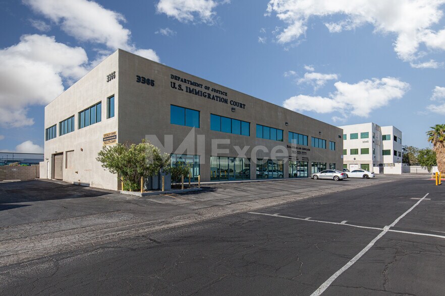 3365 Pepper Ln, Las Vegas, NV à vendre - Photo du bâtiment - Image 2 de 26