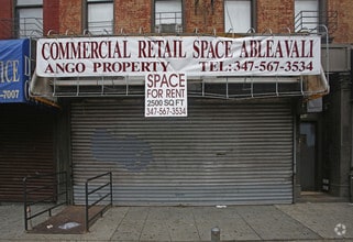 753 Grand St, Brooklyn, NY à louer Photo du bâtiment- Image 1 de 3