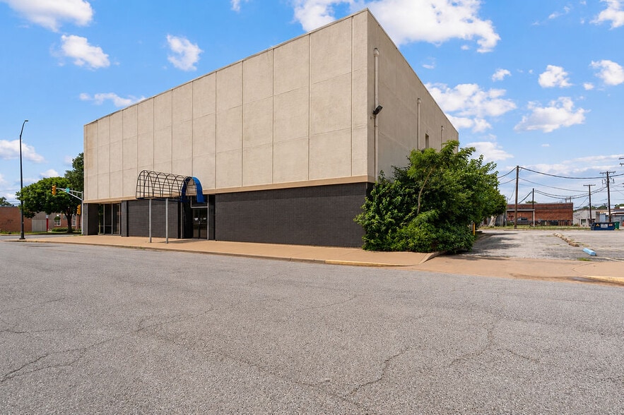 317 E 3rd St, Burkburnett, TX for sale - Building Photo - Image 3 of 19