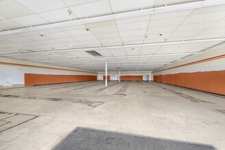 338-372 N Fayetteville St, Asheboro, NC for lease Interior Photo- Image 2 of 10