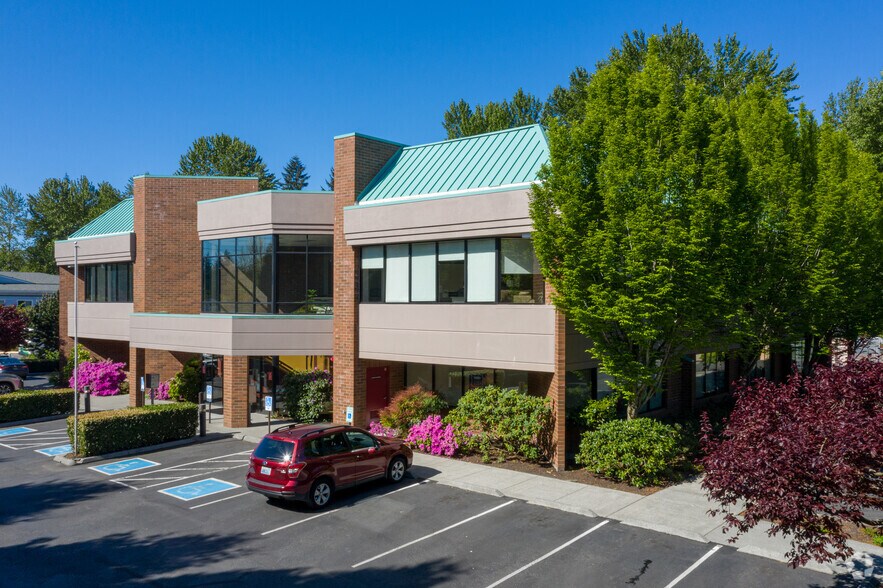 6101 200th St SW, Lynnwood, WA à louer - Photo du bâtiment - Image 2 de 5