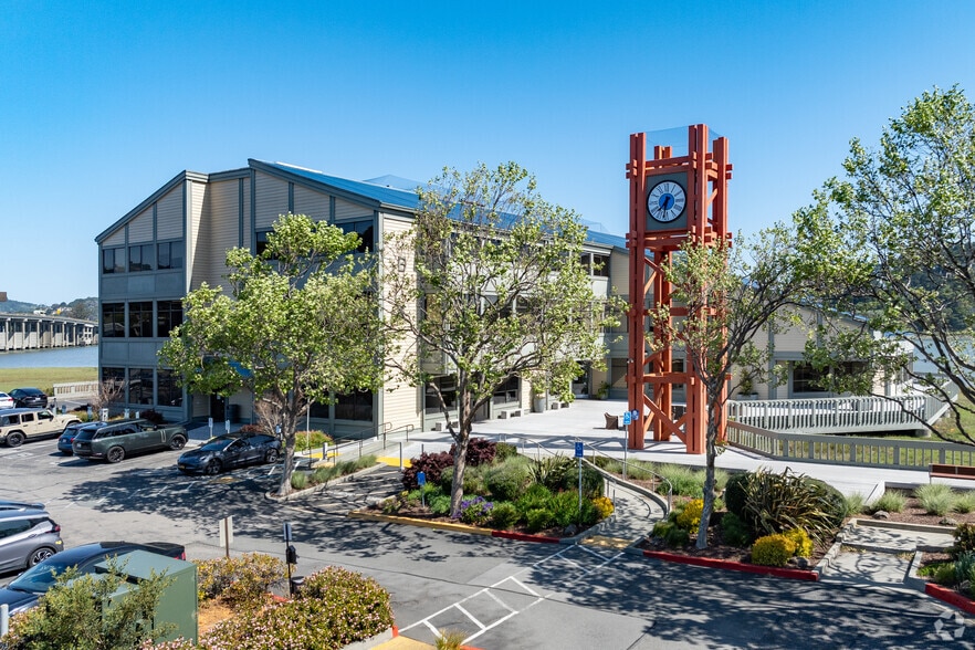 100 Shoreline Hwy, Mill Valley, CA for lease - Primary Photo - Image 1 of 5