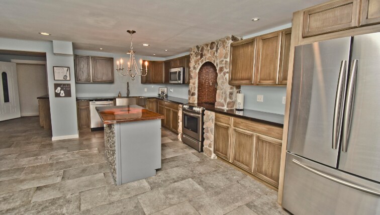 2735 PA-390, Canadensis, PA à vendre - Photo intérieure - Image 3 de 174