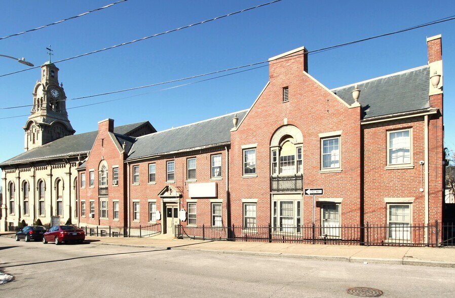 36-40 Walcott St, Pawtucket, RI à vendre - Photo du bâtiment - Image 2 de 11
