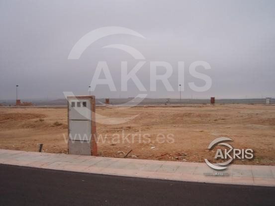Zona Mocejón portfolio of 3 properties for sale on LoopNet.ca - Building Photo - Image 2 of 5