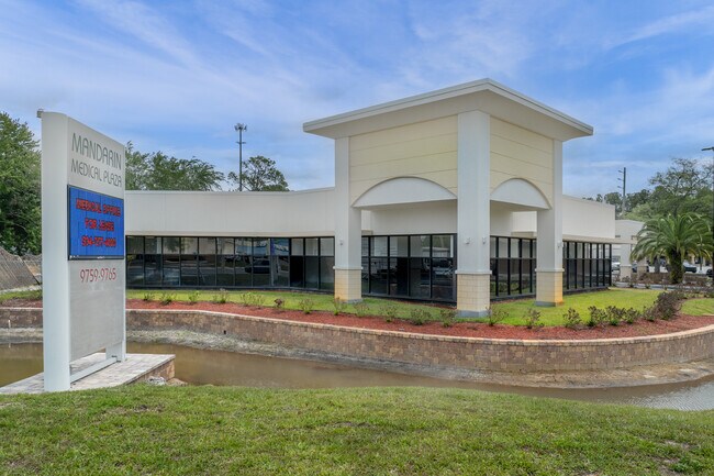 Plus de détails pour 9765 San Jose Blvd, Jacksonville, FL - Bureau/Médical, Bureau/Commerce de détail à louer