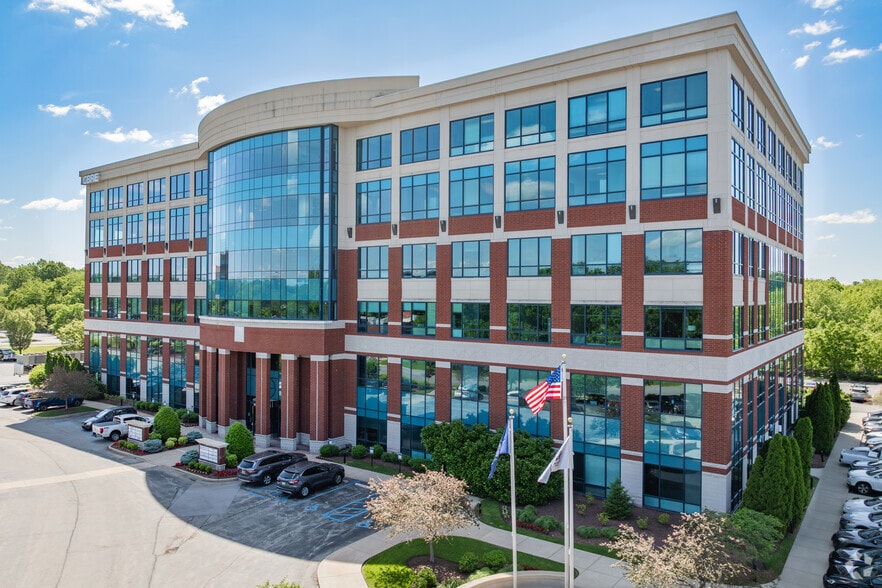 10200 Forest Green Blvd, Louisville, KY for lease - Building Photo - Image 1 of 20