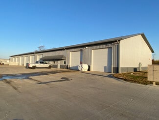 Plus de détails pour 1410 Industrial Ave, Hiawatha, IA - Local d'activités à louer