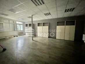 Industriel dans Meaux à louer Photo intérieure- Image 2 de 6