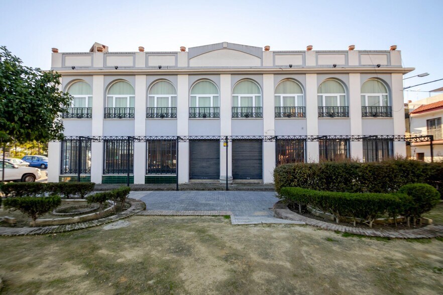 Calle Pablo Neruda, 1, Mairena del Aljarafe, Sevilla à vendre - Photo du bâtiment - Image 3 de 24
