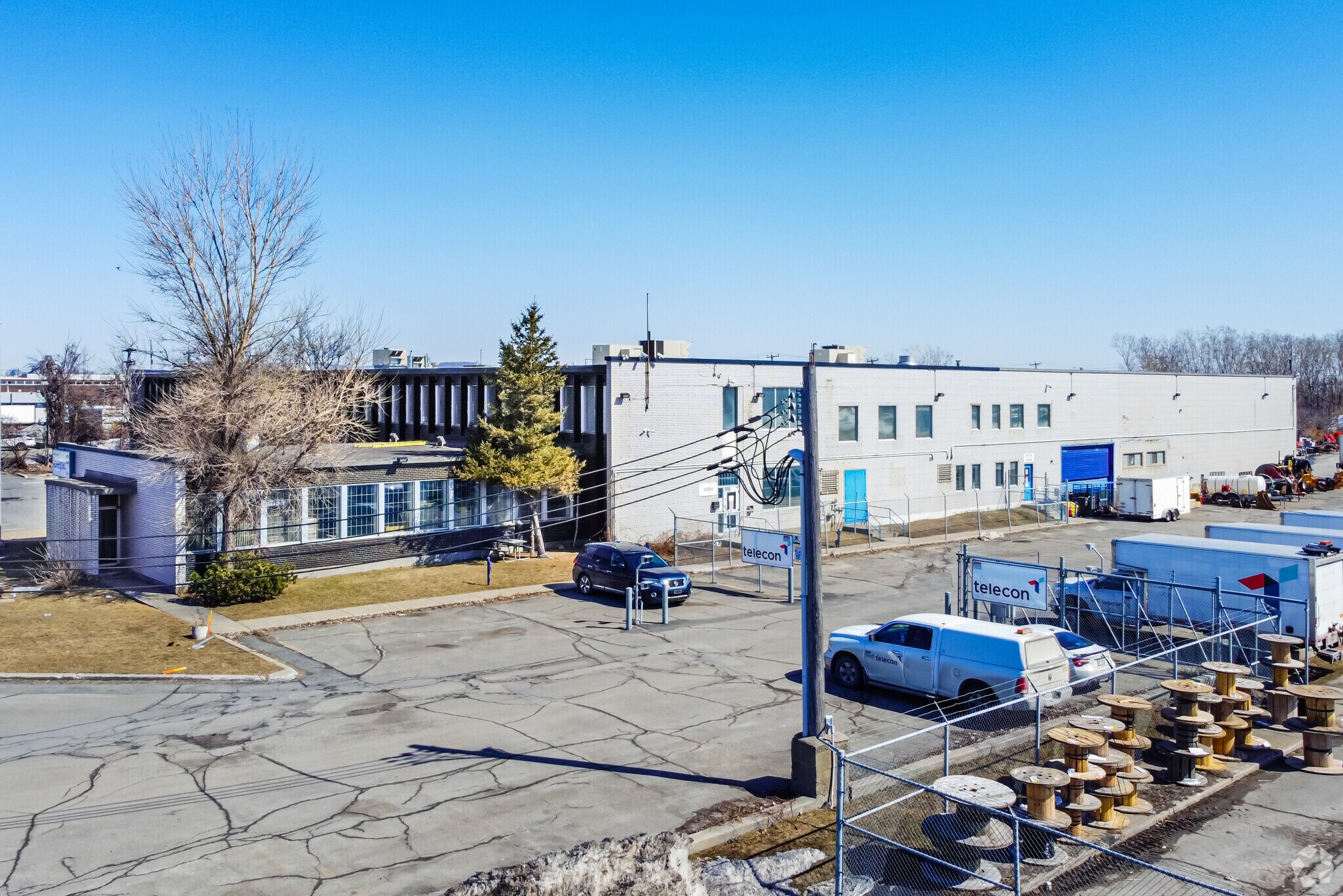 8746-8760 Ch de la Côte-de-Liesse, Montréal, QC for sale Primary Photo- Image 1 of 1