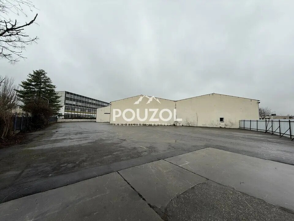 Flex dans Clermont-Ferrand à louer Photo du bâtiment- Image 1 de 11