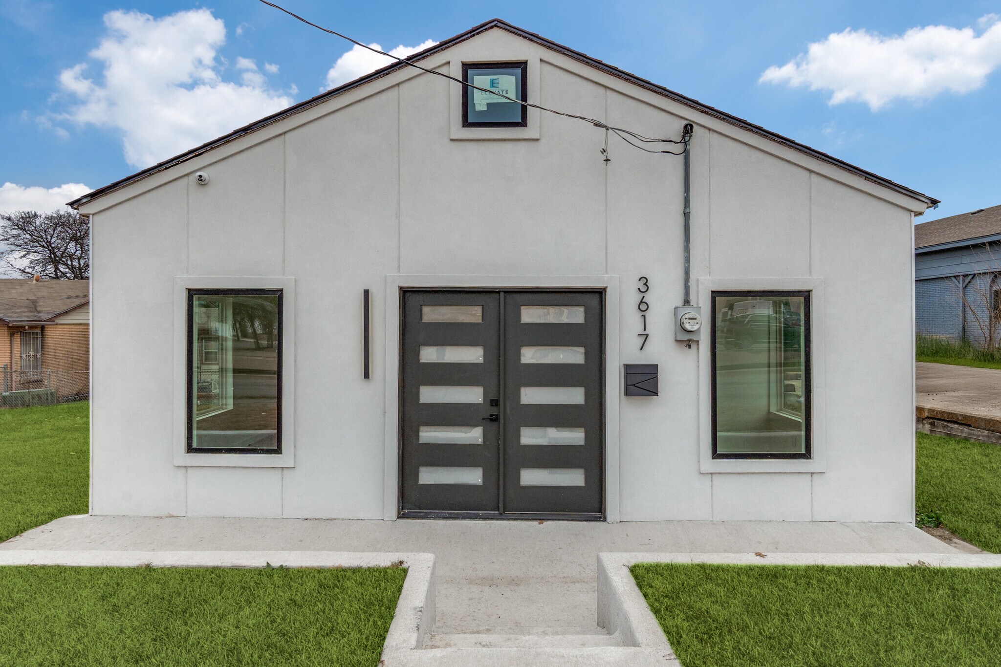 3617 S Lancaster Rd, Dallas, TX for lease Primary Photo- Image 1 of 13