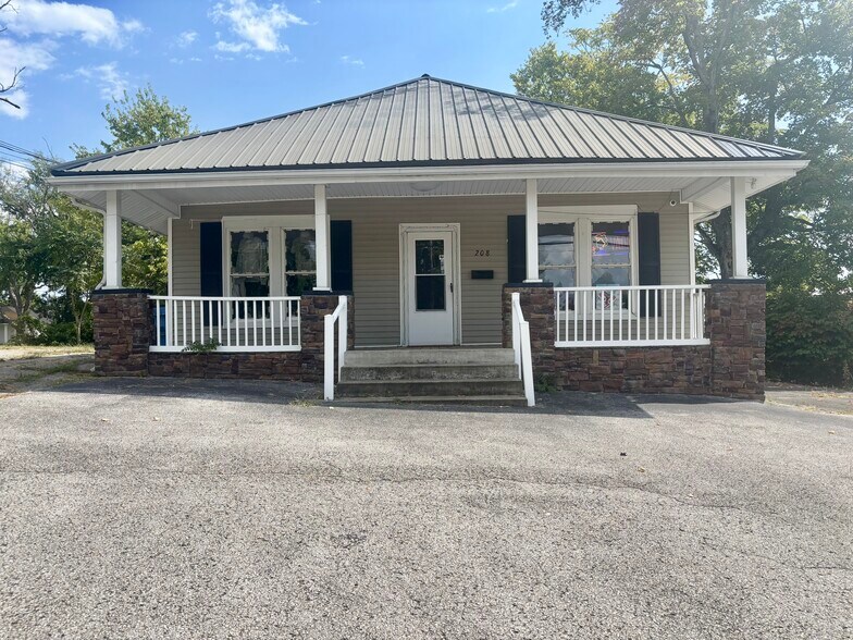 208 Columbia Ave, Glasgow, KY à vendre - Photo principale - Image 1 de 1