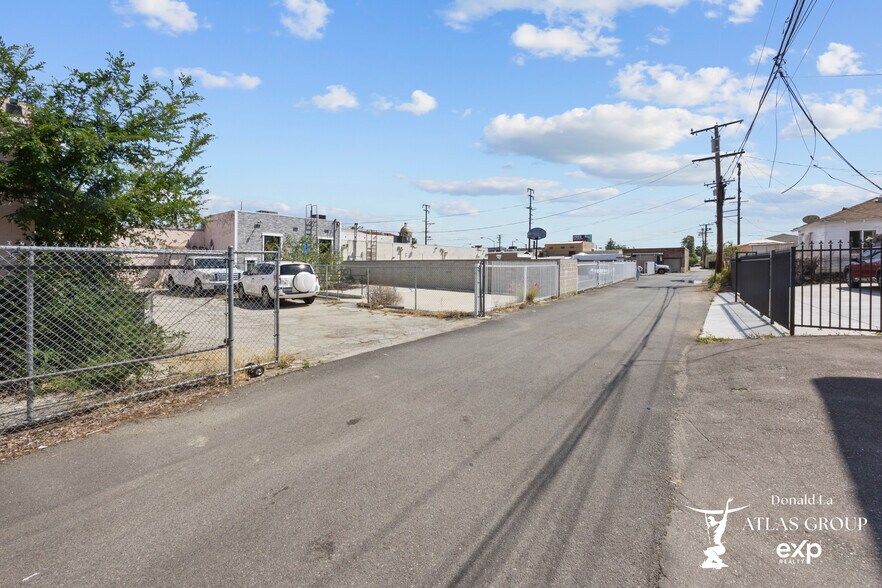 249 S San Gabriel Blvd, San Gabriel, CA à vendre - Photo du bâtiment - Image 3 de 7