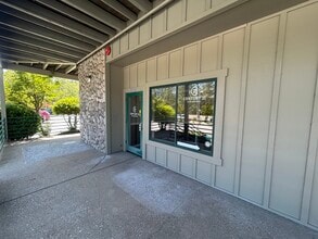 11354-11406 Pleasant Valley Rd, Penn Valley, CA for lease Building Photo- Image 2 of 13