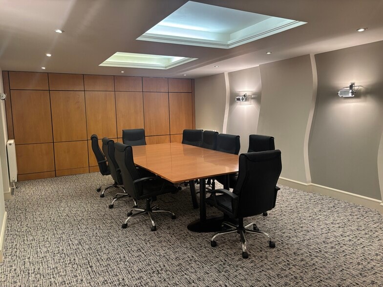 18 Monmouth Pl, Bath for lease - Interior Photo - Image 3 of 4