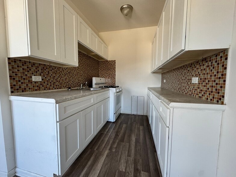 8000 S Ashland Ave, Chicago, IL for sale - Building Photo - Image 2 of 5