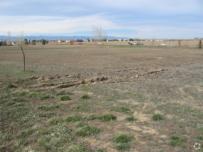 1689 Vista View Dr, Longmont, CO for sale - Building Photo - Image 3 of 3