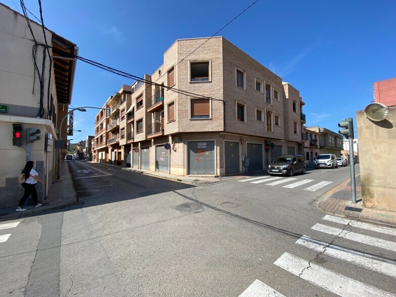 Commerce de détail dans València, Valencia à louer - Photo du bâtiment - Image 1 de 9