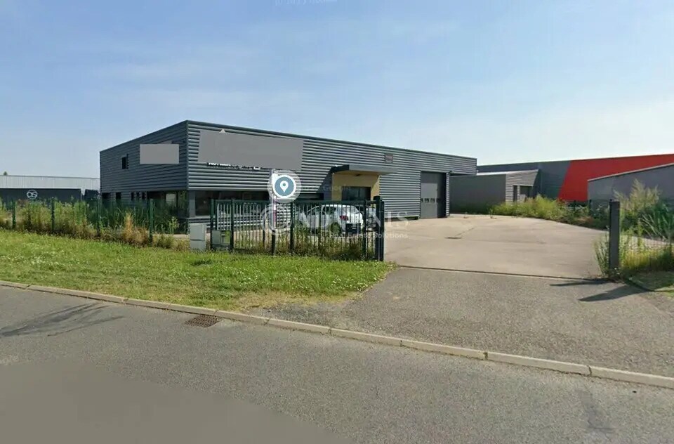 Flex in Arnas for lease Building Photo- Image 1 of 2