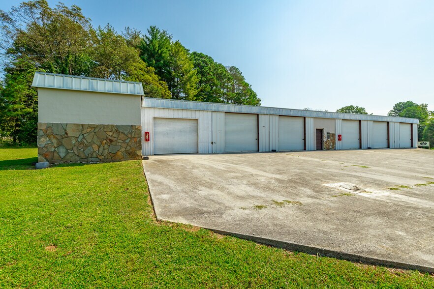 1107 S Chattanooga St, LaFayette, GA for lease - Building Photo - Image 2 of 18