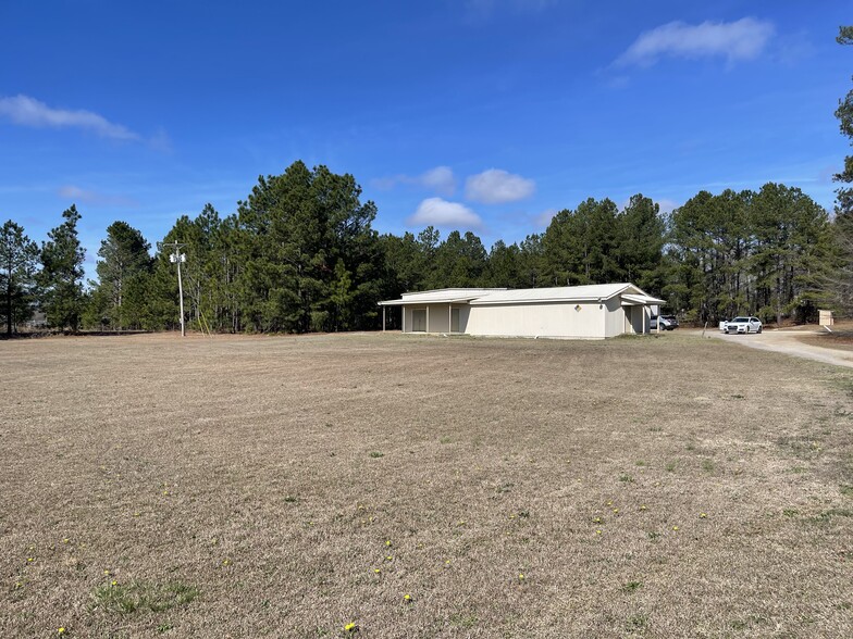 3661 Fayetteville Rd, Raeford, NC à vendre - Photo principale - Image 1 de 6