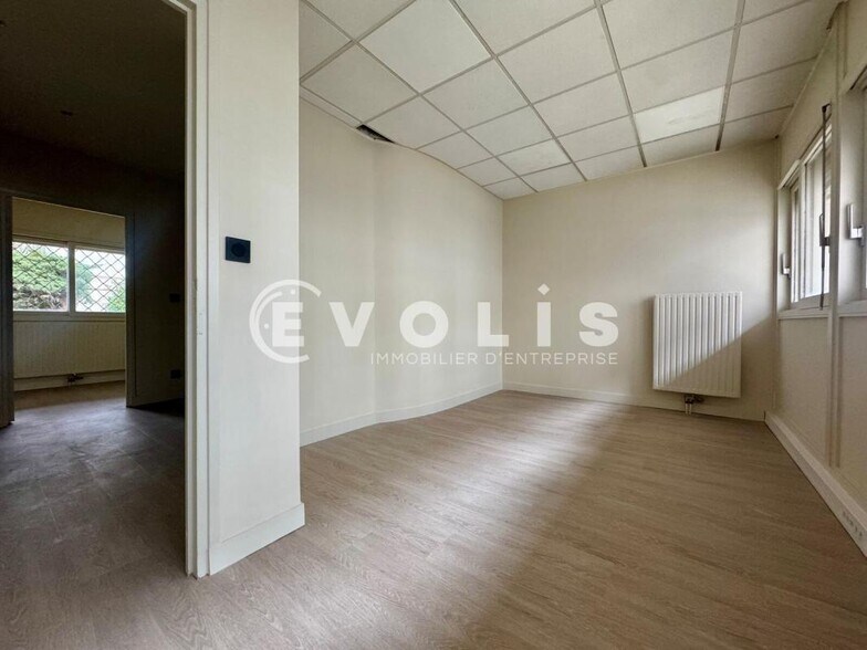 97 Rue Garibaldi, Lyon à louer - Photo du bâtiment - Image 3 de 16