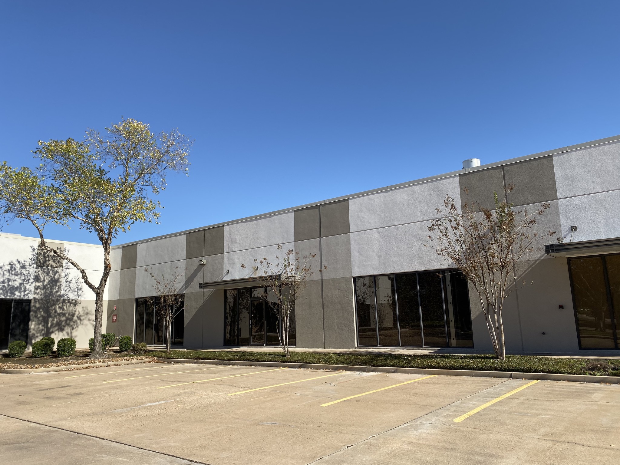 700-766 Industrial Blvd, Sugar Land, TX for sale Building Photo- Image 1 of 1