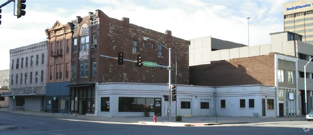 629 SE Quincy St, Topeka, KS for sale - Building Photo - Image 2 of 3