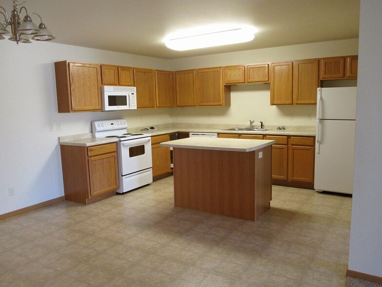 5180 Lincoln Rd, Lincoln, ND à vendre - Photo intérieure - Image 2 de 8
