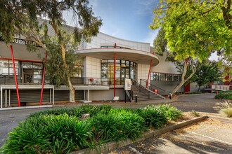 9 South Dr, Bentleigh East for lease Building Photo- Image 1 of 3
