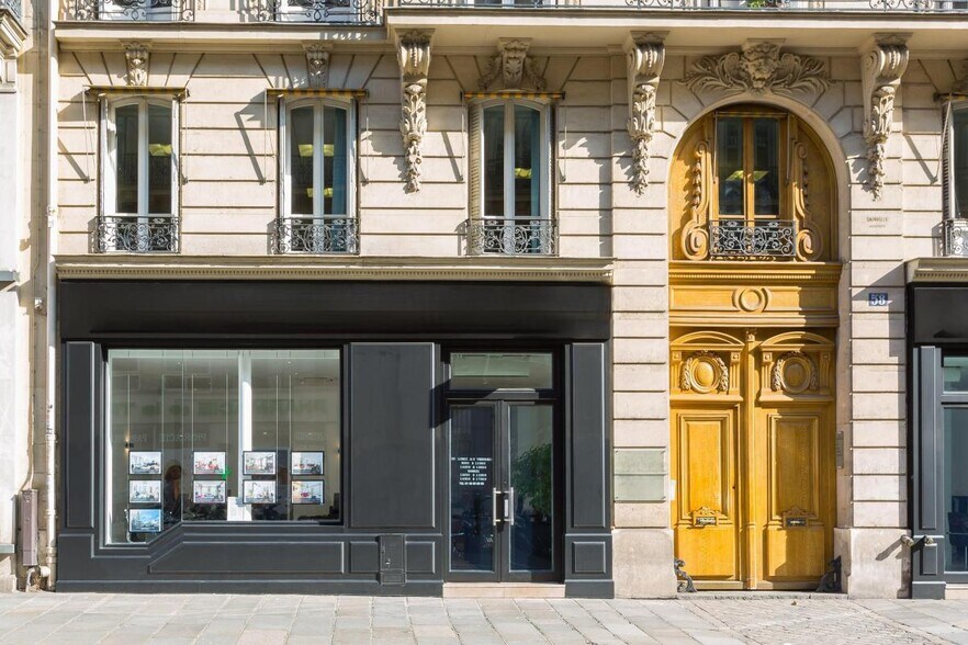 Bureau dans Paris à vendre - Photo du bâtiment - Image 1 de 4