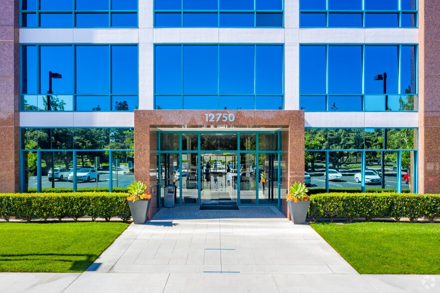 12750 Center Court Dr, Cerritos, CA for lease - Building Photo - Image 3 of 15